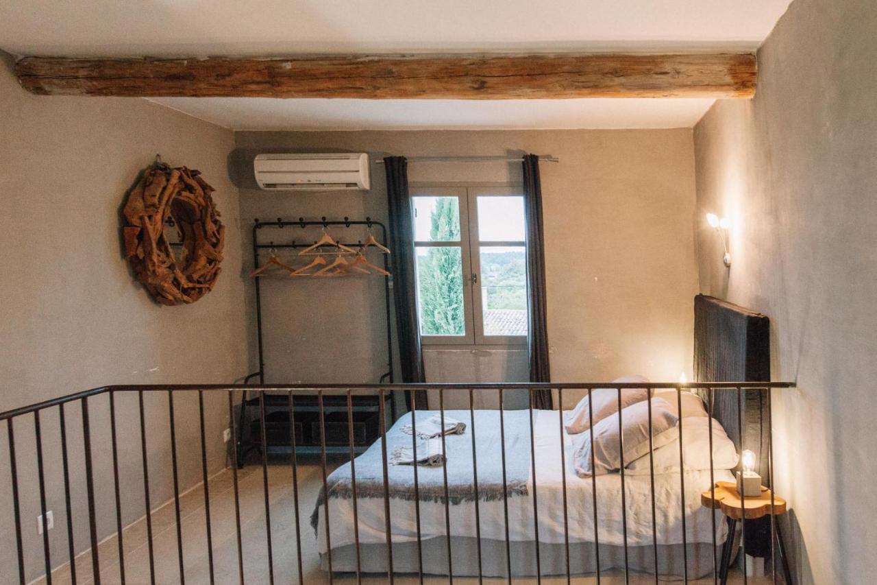 Le Mas De Cink Saint-Saturnin-d'Apt Exteriér fotografie